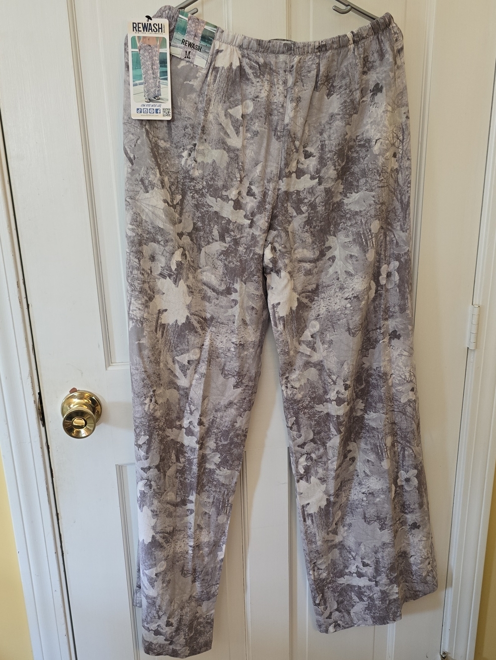 Rewash Gray and Cream Floral Lounge Pants